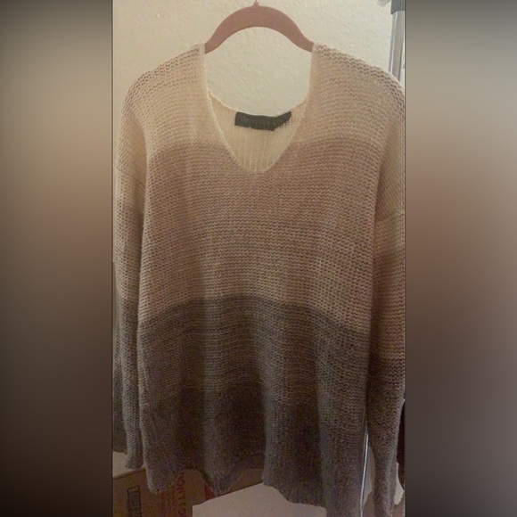 CHERRY STIX VINTAGE HAND-KNITTED SWEATER - Picture 3 of 6